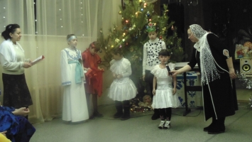 В праздник Собора Пресвятой Богородицы Владыка Петр посетил детские дома